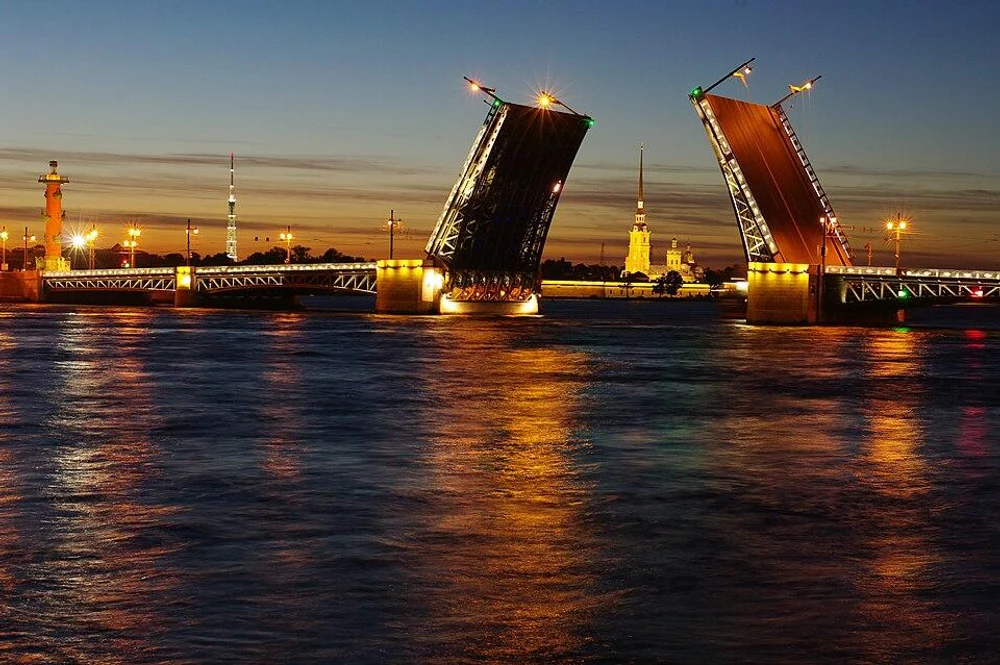 Saint-Petersburg
A HOME WITH MEANING
