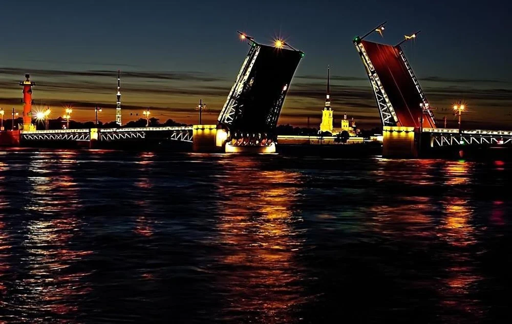 Saint-Petersburg
A HOME WITH MEANING
